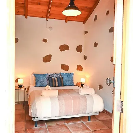 Chamorga - - - * Santa Cruz de Tenerife