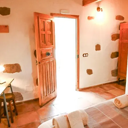 Chamorga - - - Kır Evi