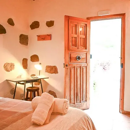 Casa rural Chamorga - - - *
